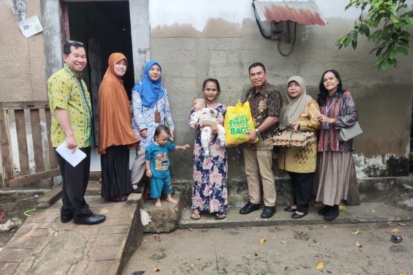 KORPRI PEMKOT dan KORPRI DP3AKB menyalurkan paket bantuan genting dan bantuan KIPING SEDULUR